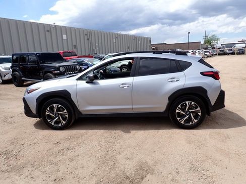 Used 2024 Subaru Crosstrek 2.0i Premium w/ Popular Package #4 AWD/4WD image 2