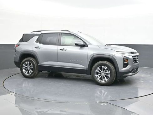 New 2026 Chevrolet Equinox LT image 17