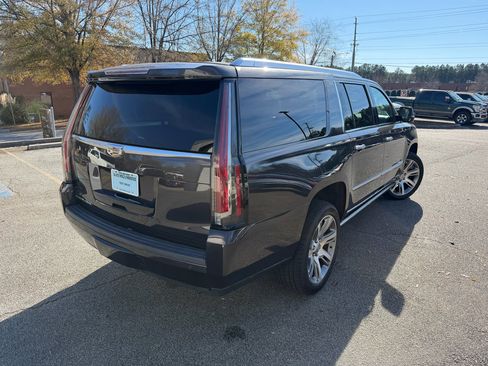 Used 2016 Cadillac Escalade ESV Premium image 11