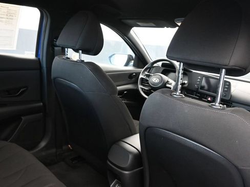 Certified 2025 Hyundai Elantra Sport FWD image 15