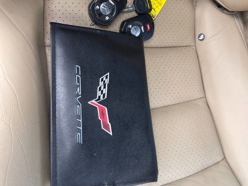 Used 2005 Chevrolet Corvette Coupe w/ Preferred Equipment Group RWD image 24