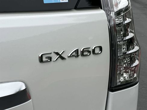 Used 2023 Lexus GX 460 Premium image 7