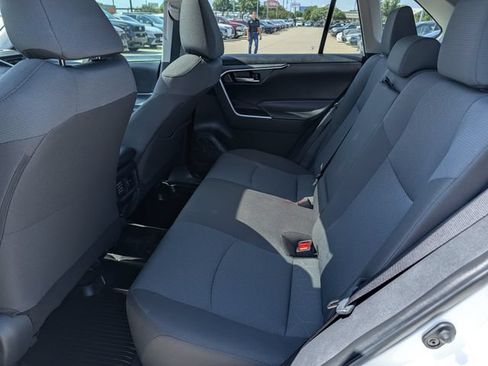Certified 2025 Toyota RAV4 XLE w/ Convenience Package FWD image 27