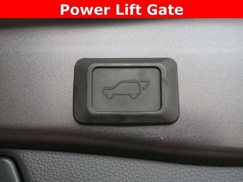 Used 2020 Toyota RAV4 XSE image 19