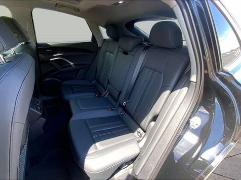 Used 2025 Audi Q5 Premium Plus AWD/4WD image 18