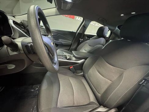 Used 2019 Chevrolet Volt LT image 9