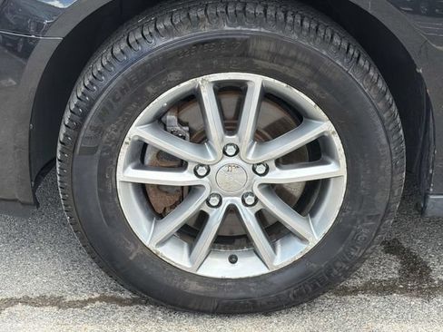 Used 2015 Dodge Grand Caravan SXT FWD image 12