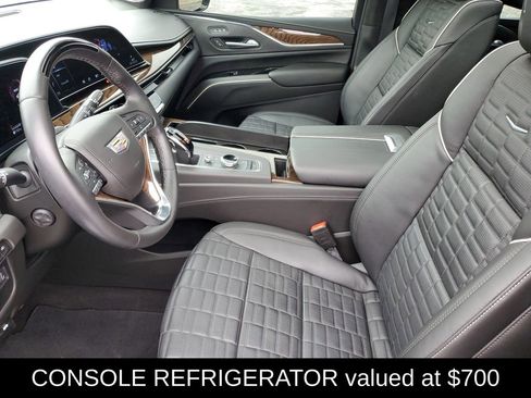 Used 2023 Cadillac Escalade ESV Sport Platinum w/ Heavy-Duty Trailer Package image 6