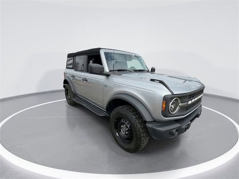 Used 2023 Ford Bronco Black Diamond image 2