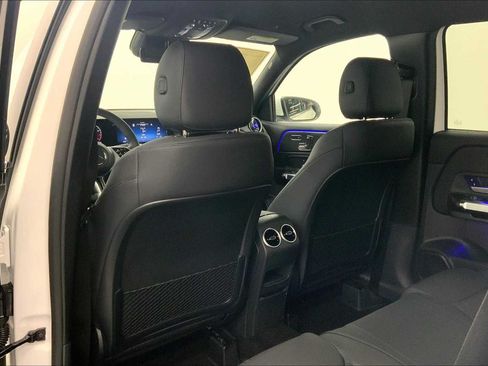 Used 2026 Mercedes-Benz GLB 250 image 17