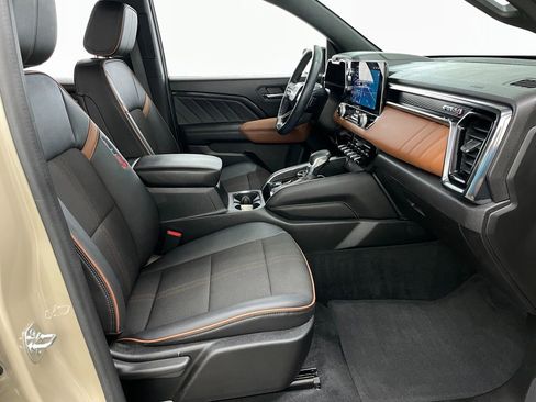 Certified 2024 GMC Canyon AT4 w/ Technology Package image 38