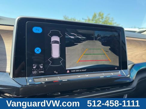 Used 2024 Volkswagen Atlas SE w/ Black Wheel Package FWD image 21