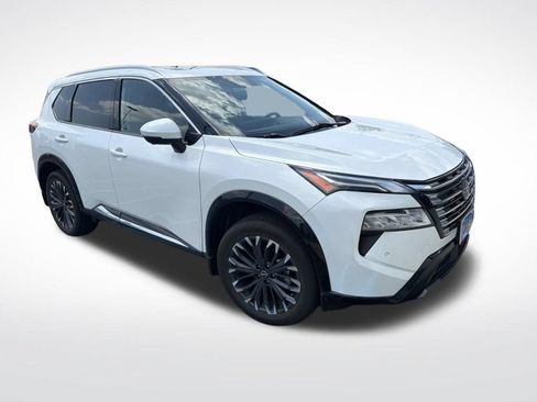 Certified 2024 Nissan Rogue Platinum AWD/4WD image 2