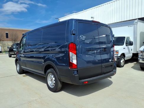 New 2026 Ford Transit 150 Low Roof RWD image 7