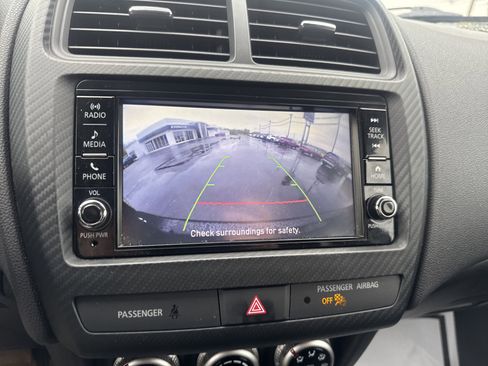 Used 2025 Mitsubishi Outlander Sport ES AWD/4WD image 26