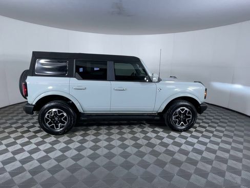 Used 2023 Ford Bronco Outer Banks image 9