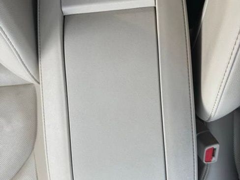 Used 2021 Toyota Highlander Platinum AWD/4WD image 29