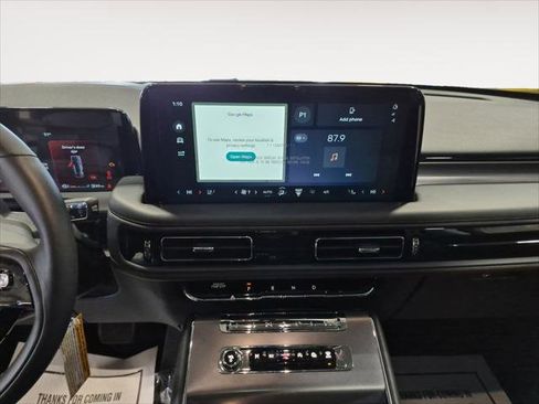 New 2025 Lincoln Aviator AWD w/ Jet Appearance Package image 21