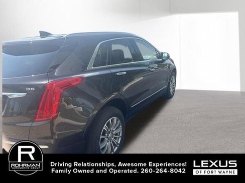 Used 2018 Cadillac XT5 Luxury w/ Driver Awareness Package FWD image 6