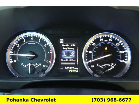 Used 2017 Toyota Highlander Limited image 9
