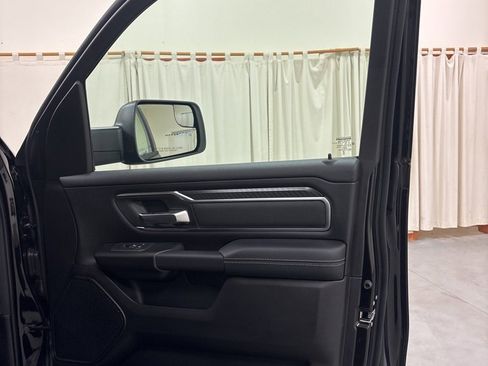 New 2026 RAM 1500 4x4 Crew Cab image 34