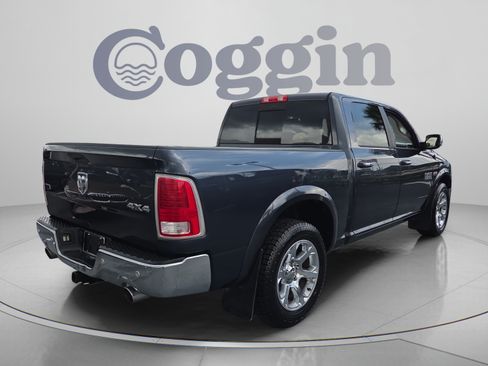Used 2017 RAM 1500 Laramie AWD/4WD image 5