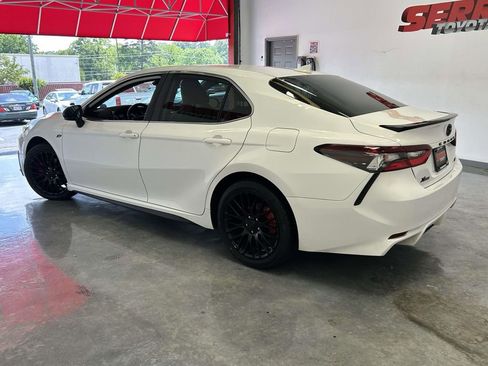 Used 2023 Toyota Camry SE FWD image 6