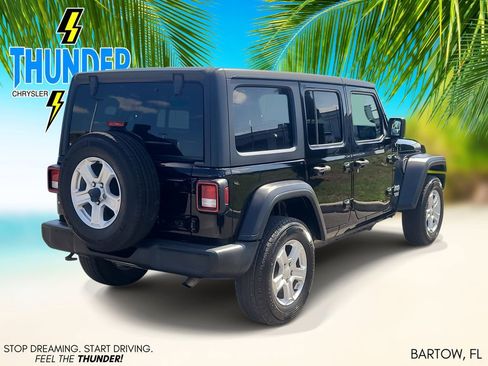 Used 2019 Jeep Wrangler Unlimited Sport S AWD/4WD image 4