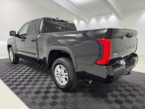 Used 2023 Toyota Tundra SR5 w/ SR5 Convenience Package AWD/4WD image 4