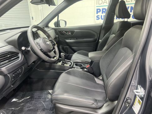 Certified 2025 Subaru Forester Touring w/ Protection Package (1PH) AWD/4WD image 11