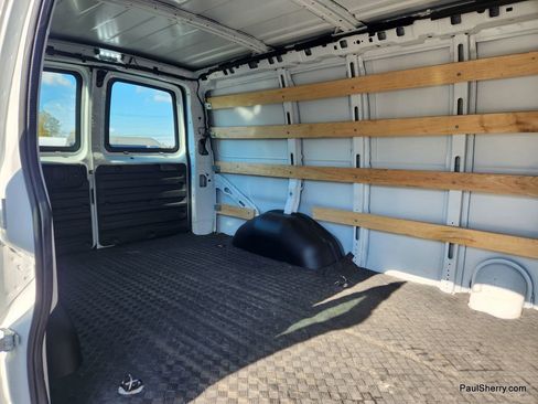 Used 2024 GMC Savana 2500 w/ Driver Convenience Package image 24