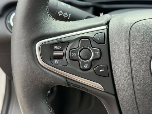 Used 2017 Buick Regal GS image 15