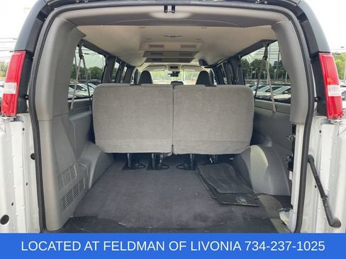 Used 2025 Chevrolet Express 3500 LT w/ LT Preferred Equipment Group RWD image 22