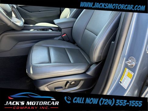 Used 2025 Ford Explorer Active w/ Active Comfort Package AWD/4WD image 37