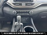 Used 2023 Nissan Altima 2.5 SV image 3