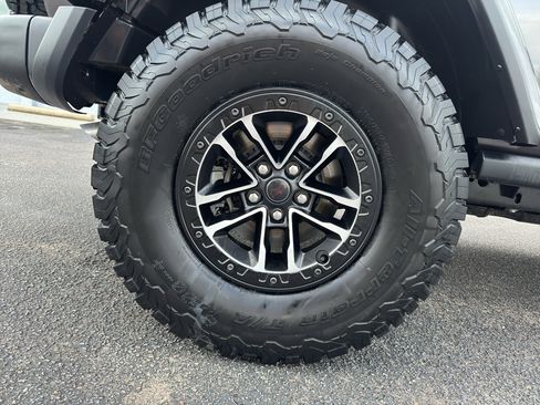 New 2026 Jeep Wrangler Unlimited Rubicon AWD/4WD image 10