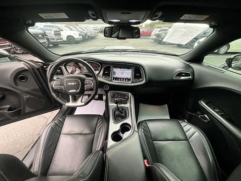 Used 2016 Dodge Challenger SRT Hellcat image 34