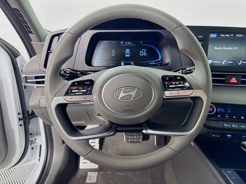 New 2026 Hyundai Elantra Sport FWD image 15