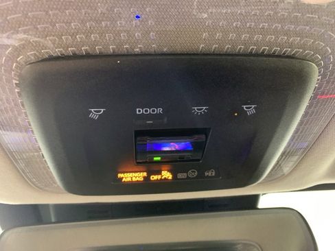 Used 2024 Toyota Prius Prime image 15