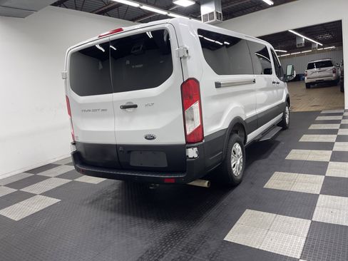 Used 2023 Ford Transit 350 XLT image 5