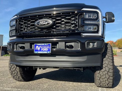 New 2025 Ford F250 XLT w/ Black Appearance Package AWD/4WD image 73