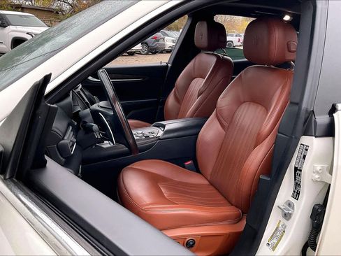 Used 2017 Maserati Levante S image 7