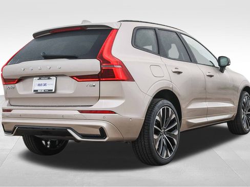 New 2026 Volvo XC60 T8 Ultra w/ Protection Package Premier image 5