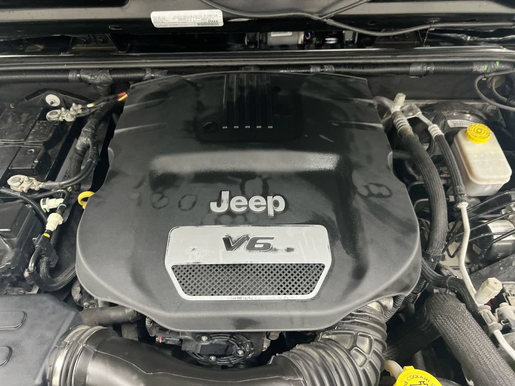 Used 2017 Jeep Wrangler Unlimited Sport w/ Quick Order Package 23S AWD/4WD image 22