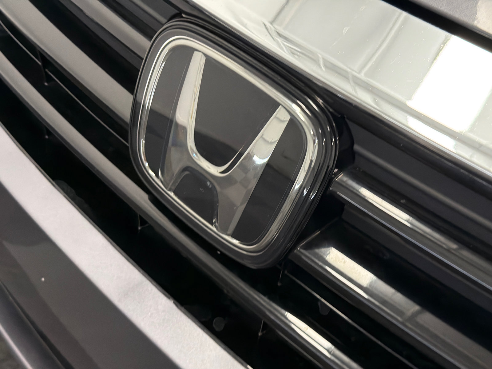 Used 2023 Honda Odyssey Touring image 13