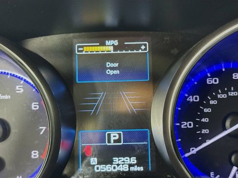 Used 2016 Subaru Outback 2.5i Limited AWD/4WD image 16