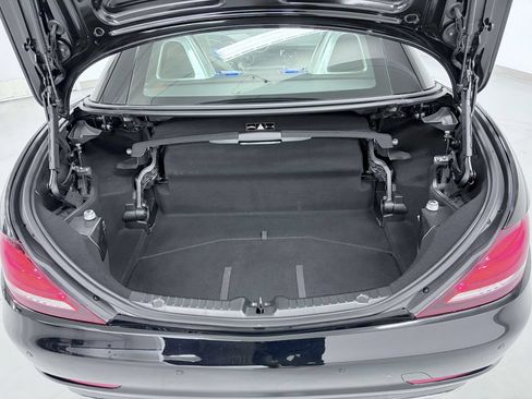 Used 2017 Mercedes-Benz SLC 300 image 22