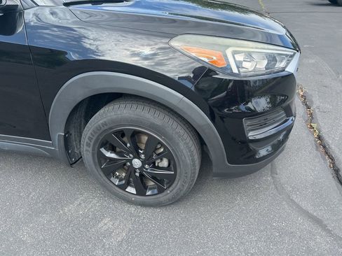 Used 2019 Hyundai Tucson SE AWD/4WD image 12