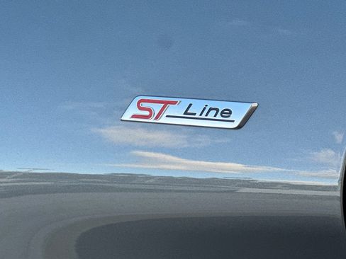 New 2026 Ford Explorer ST-Line image 27