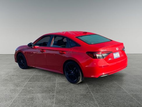 Used 2025 Honda Civic Sport Touring image 3